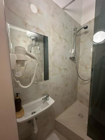 Datri Petite Suite 8 Виена Екстериор снимка